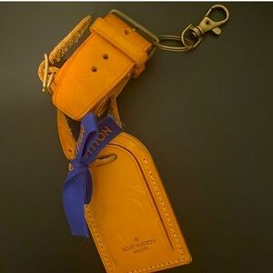 AUTHENTIC Rare Louis Vuitton Malletier Vachetta Luggage Tag & Poignet